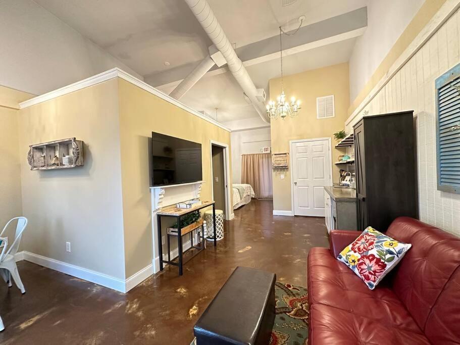 Haven At Hazel~Downtown Bungalow Demorest Exterior foto