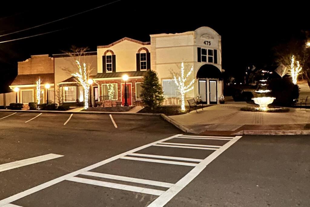 Haven At Hazel~Downtown Bungalow Demorest Exterior foto